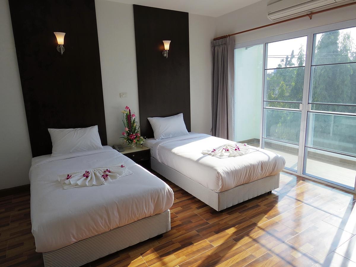 The Sr Residence Лампанг Екстериор снимка